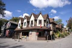 October 2, 2025: Senator Malone attends Pennsylvania Renaissance Faire and presents a citation celebrating their 45th anniversary!